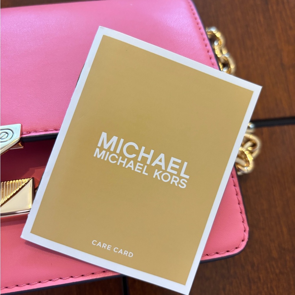 Michael Kors Pink Leather Crossbody with Gold Chain Strap NWT - Picture 6 of 6